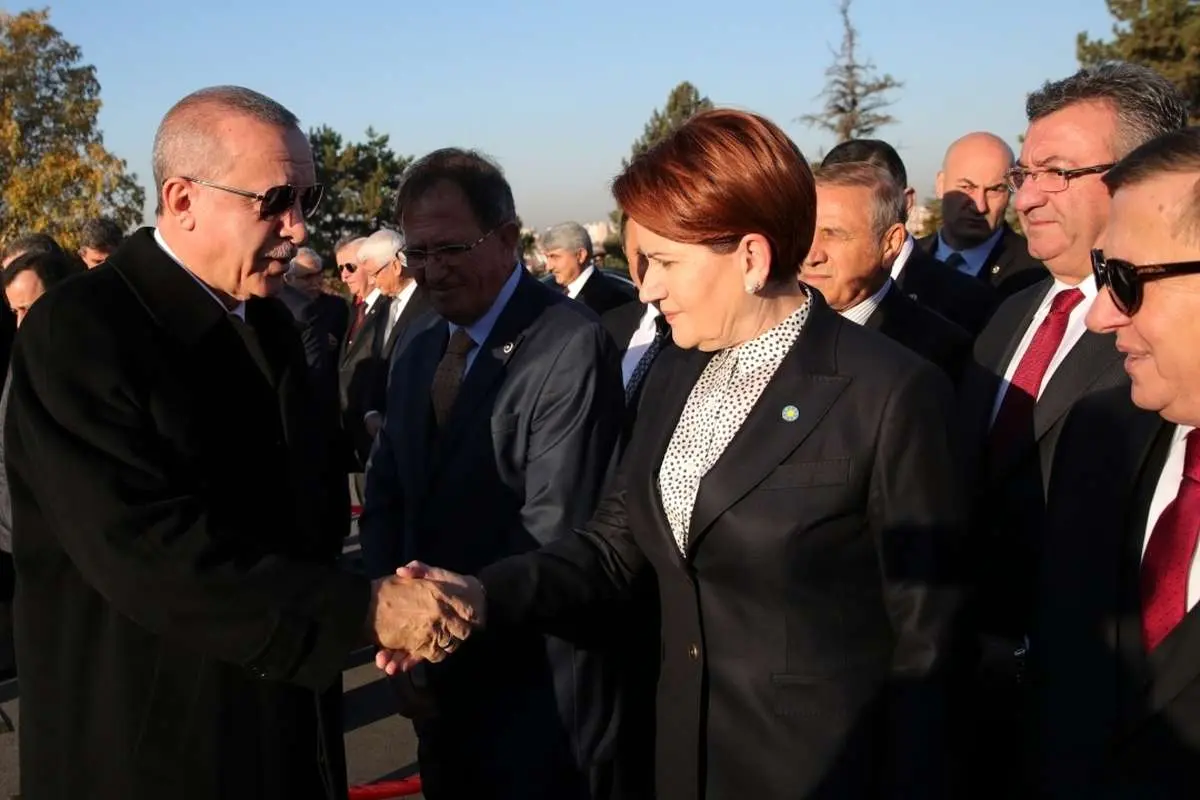 (تصاویر) حضور اردوغان در آرامگاه آتاتورک