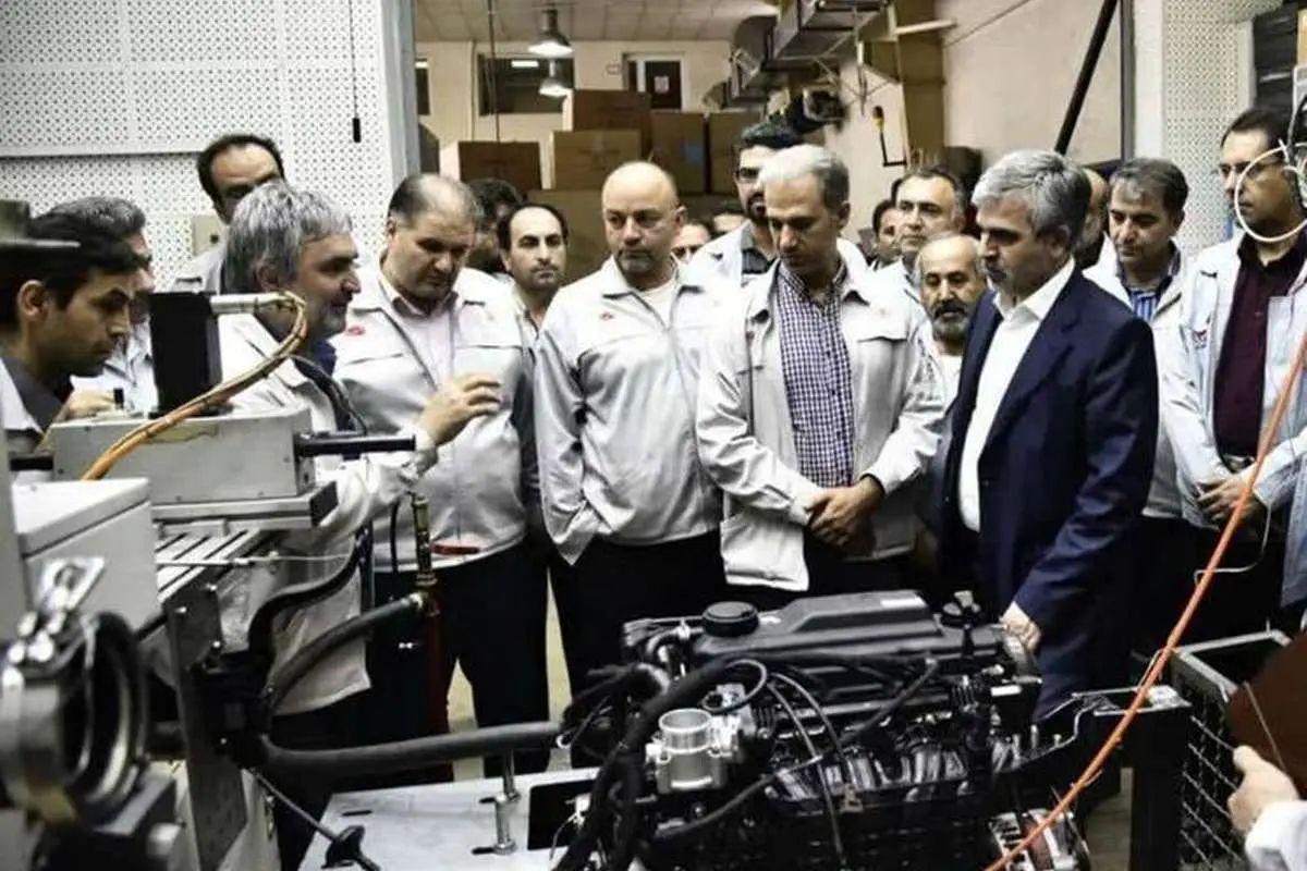 مدیرعامل سایپا از واحد تحقیق و توسعه مگاموتور بازدید کرد