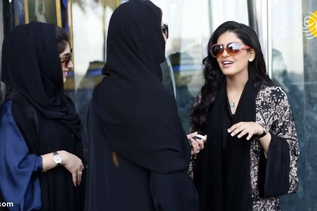 زنان بیکینی پوش در ساحل؛ وقتی عربستان همه را شوکه میکند!
