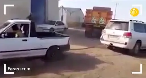 (ویدئو) دوئل جالب لندکروز و وانت پراید!