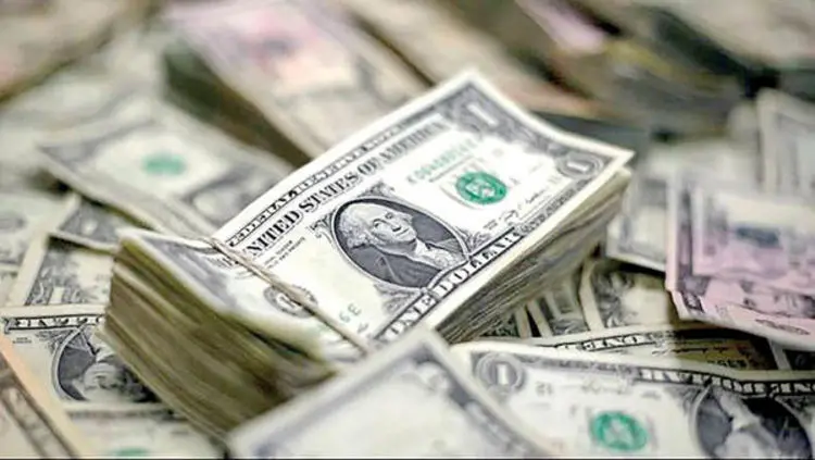دلار در چند قدمی مرز مقاومتی
