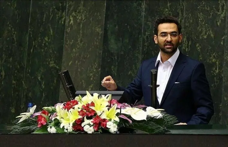 پاسخ آذری جهرمی به سوال نمایندگان درباره اینترنت تلفن‌های همراه