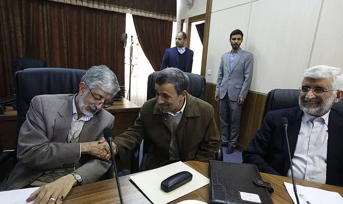 صادق زیباکلام: احمدی‌نژاد می‌آید