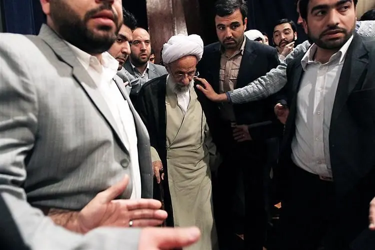 شکاف در ائتلاف اصولگرایان از قم آغاز شد