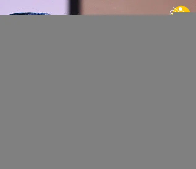 (تصاویر) نوزادی که با ماسک بتمن متولد شده!