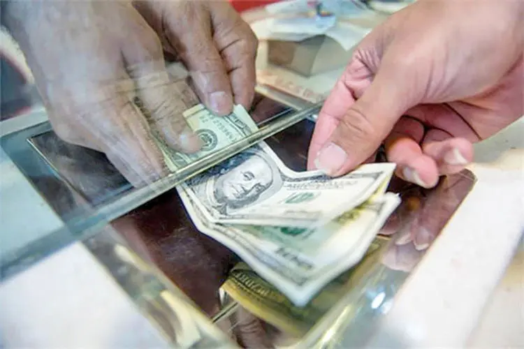 آرامش ارزی در حضور دلالان
