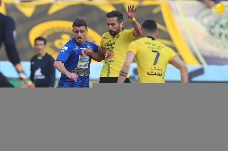 قرعه‌کشی یک‌چهارم جام‌ حذفی؛ استقلال باز به سپاهان رسید/ قرعه آسان پرسپولیس