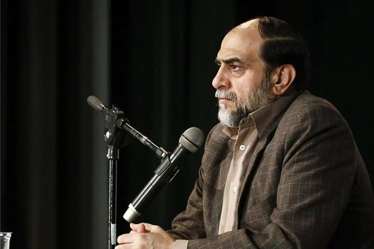 رحیمپور ازغدی: افزایش یکباره قیمت بنزین صحیح نبود