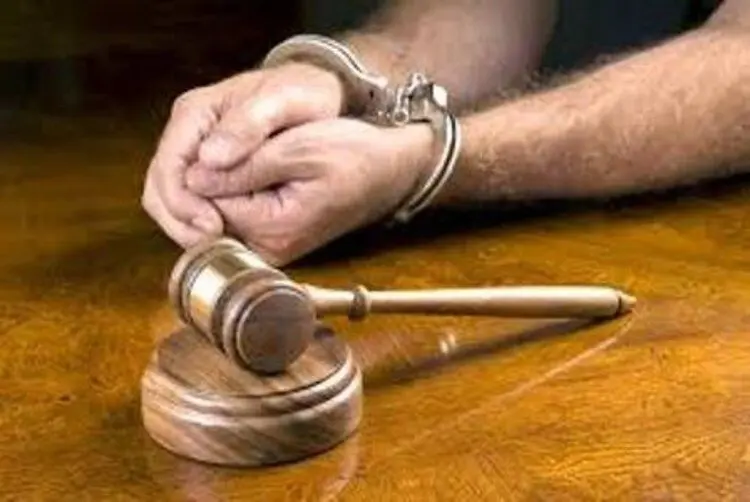 بازداشت تعدادی از کارکنان سازمان ثبت اسناد و املاک کشور