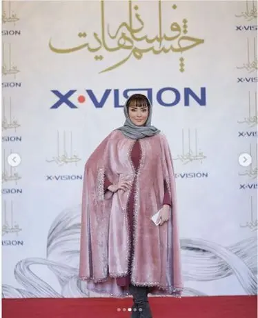 (عکس) تیپ و چهره متفاوت بهنوش طباطبایی در مراسم اکران و رونمایی