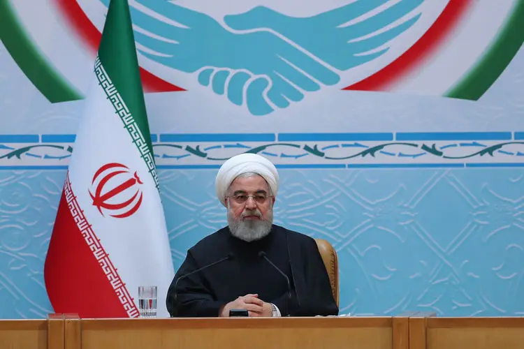 روحانی: آمریکا پول نفت و منابع دنیای اسلام را می‌خواهد