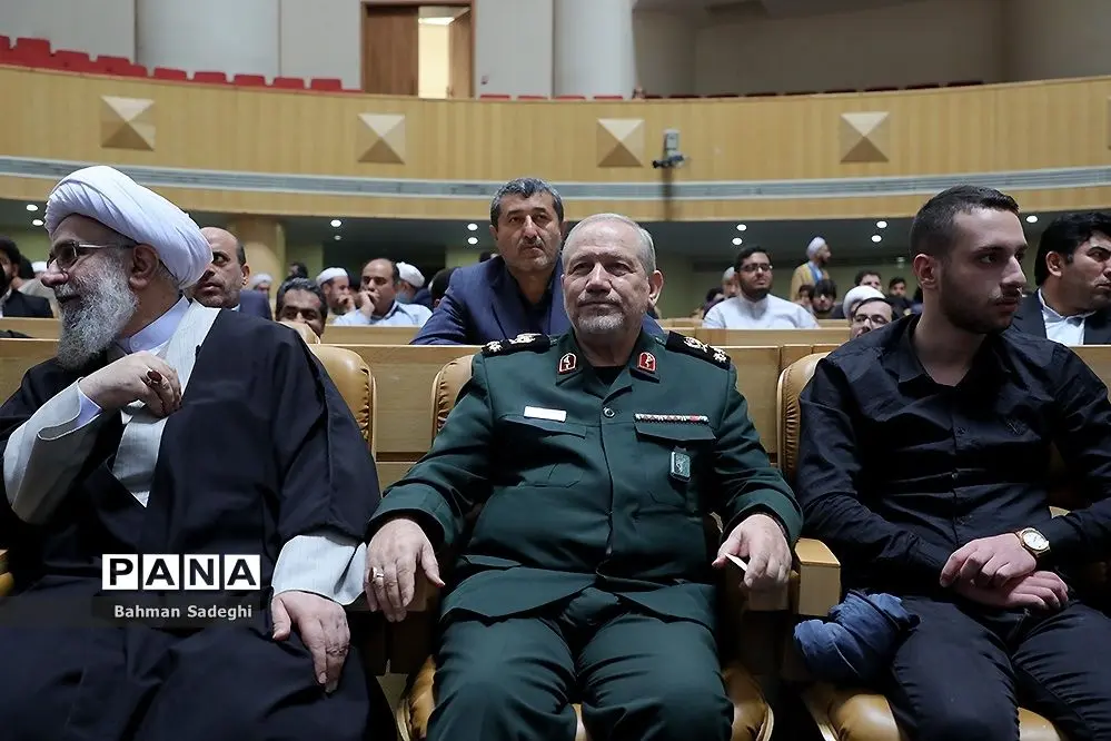 (تصاویر) افتتاح کنفرانس بین‌المللی وحدت اسلامی با حضور رئیس‌جمهور