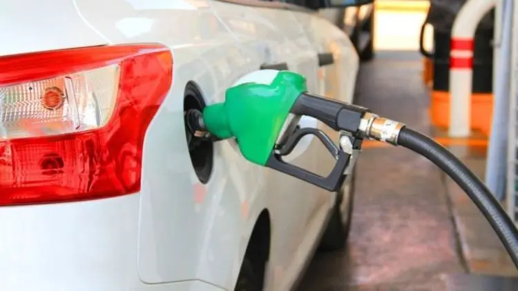 طعنه روزنامه جمهوری اسلامی به احمدتوکلی و حدادعادل
