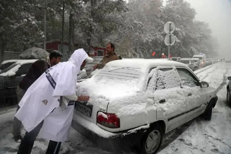 تردد خودرو‌ها در برخی معابر شمالی تهران امکانپذیر نیست