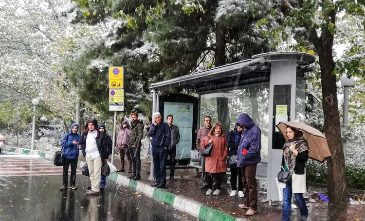 اختلال در ۲ خط اتوبوسرانی تهران بر اثر بارش برف
