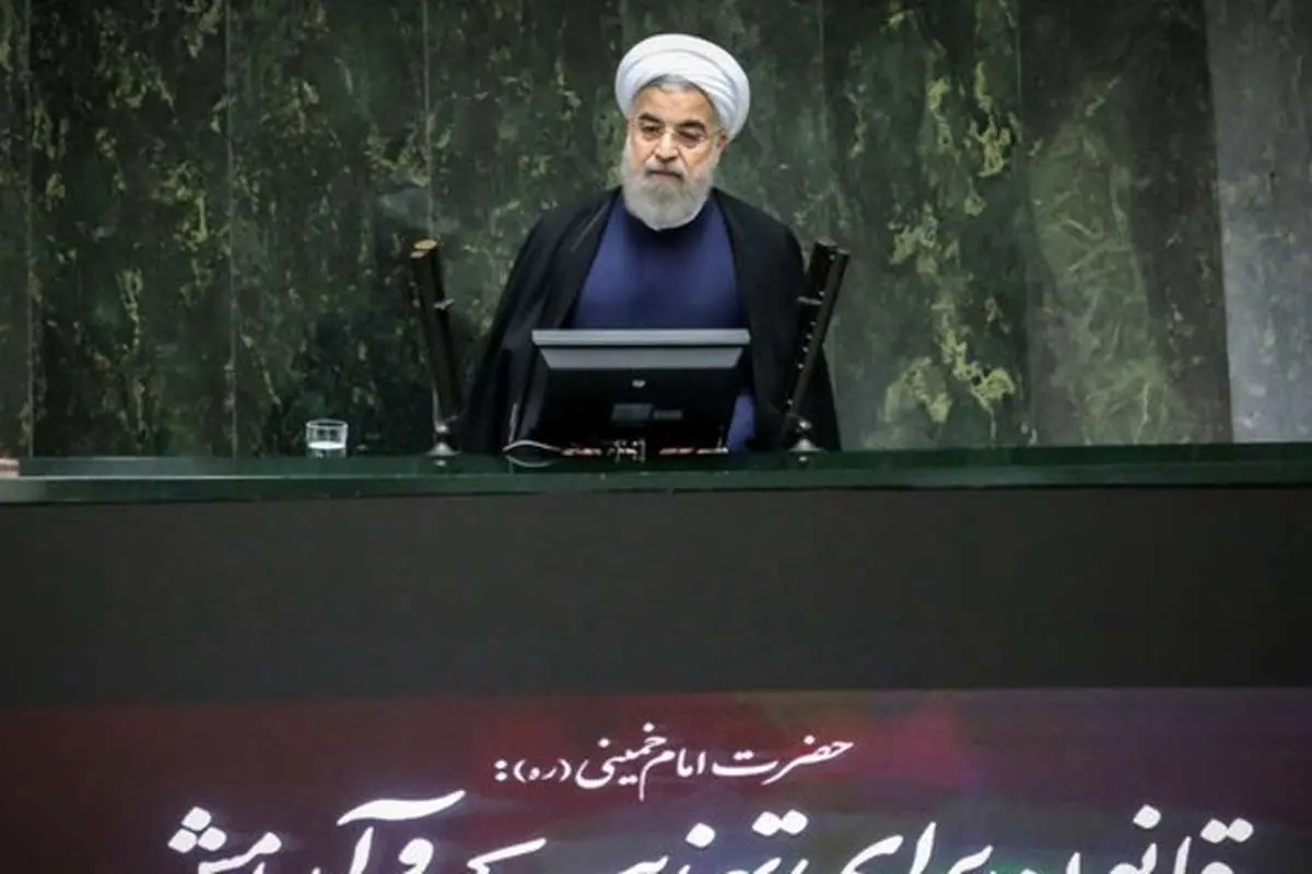 متن کامل سوال نمایندگان از روحانی درباره گرانی بنزین