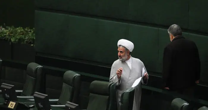 پشت پرده طرح استیضاح روحانی و لاریجانی