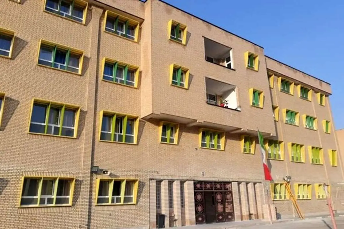مدارس شیراز سه شنبه تعطیل نیست