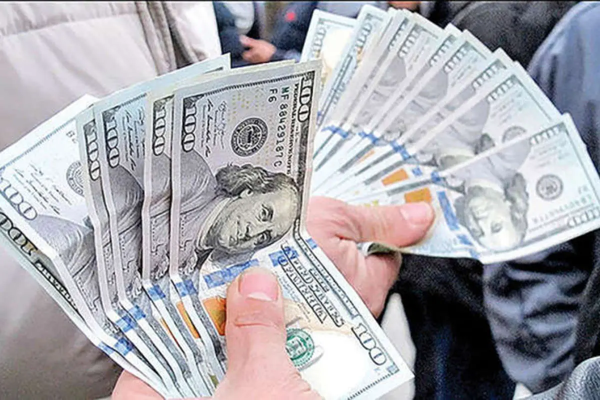 عقبگرد دلار پس از ۸ روز