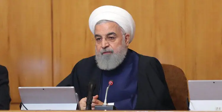 روحانی: به خاطر صبوری مردم سر تعظیم فرود می‌آورم/ یک جمع کوچک، ضد وطن و منافع ملی اقدام کردند