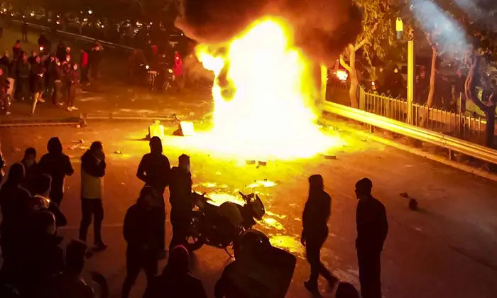 ابعاد امنیتی آشوب‌ها؛ انتقاد از نهادهای امنیتی و پیشنهاد عجیب "کیهان"