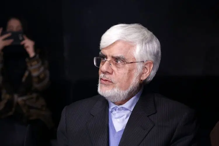 وکیلی: شنیده‌ام عارف نمی‌آید