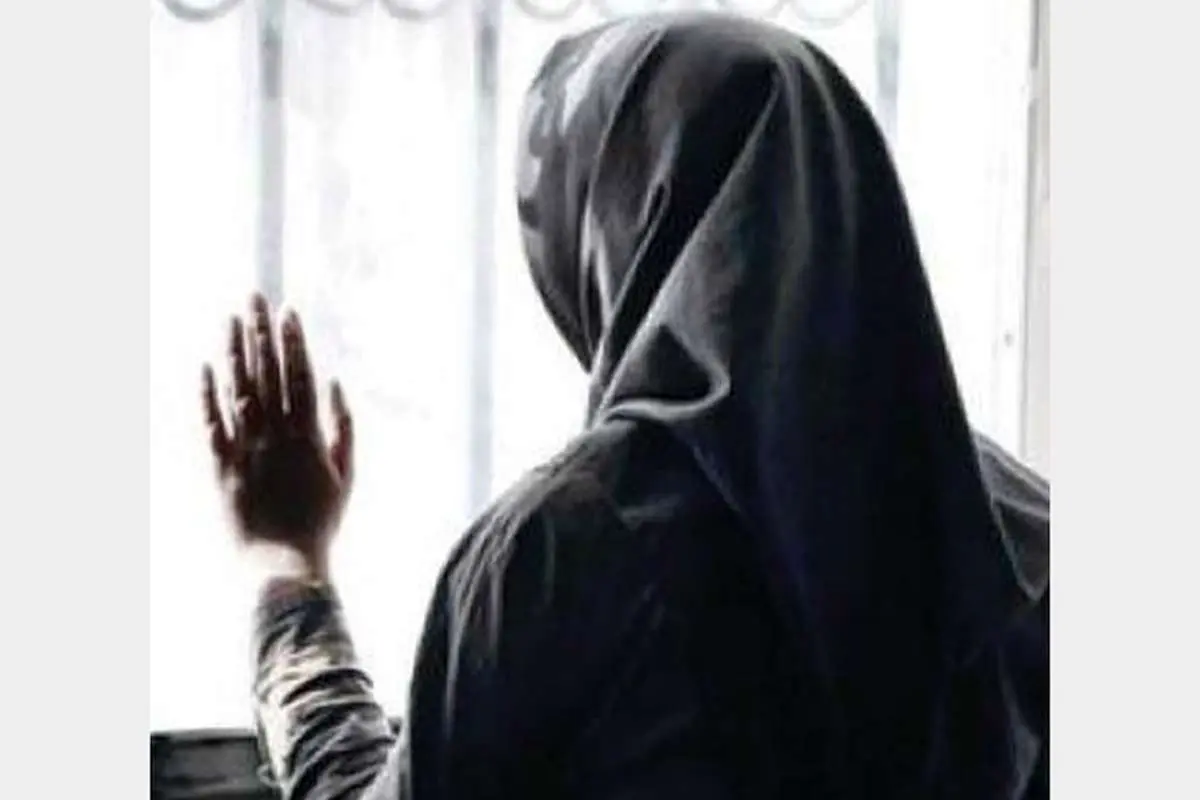 زن مطلقه در دام پسر چرب زبان!