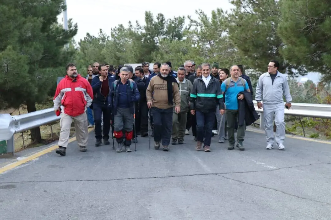(تصاویر) کوه‌پیمایی فرمانده نیروی هوایی ارتش