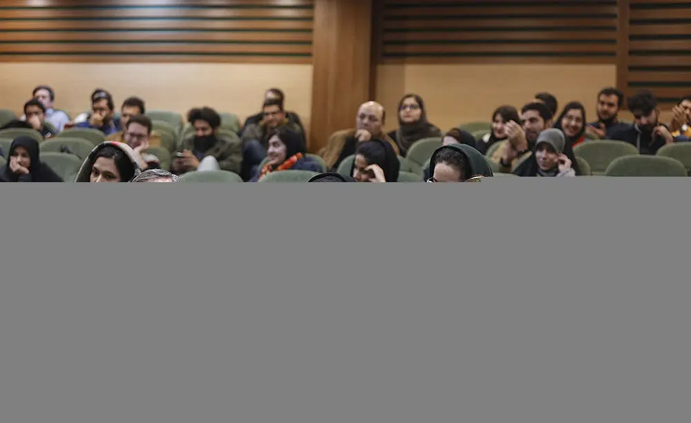 (تصاویر) حاشیه‌هایی از روز دانشجو در دانشگاه‌های تهران