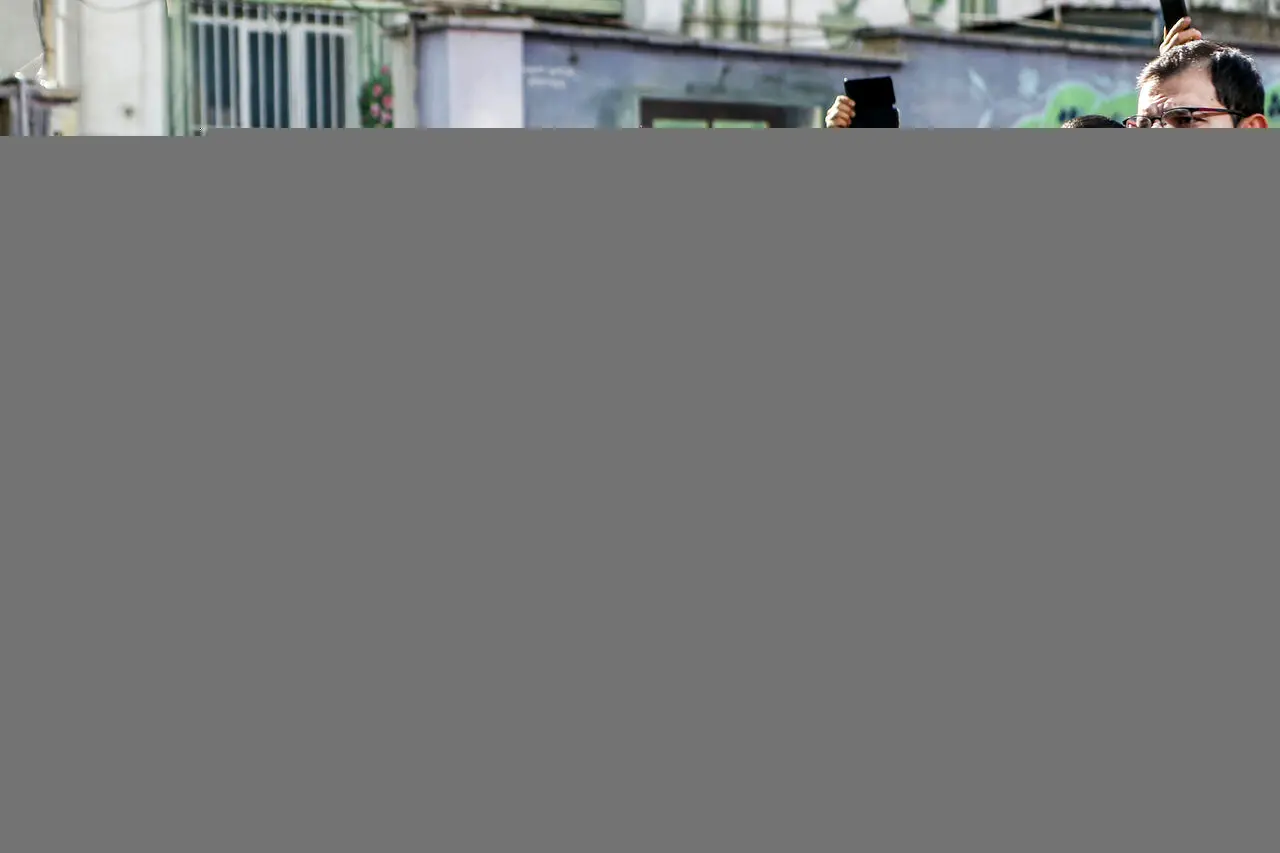 (تصاویر) اعتراض هواداران خشمگین استقلال