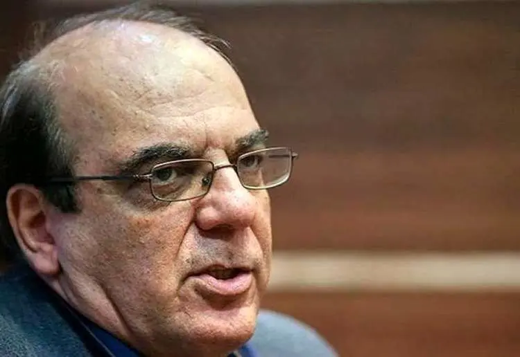 صادق زیباکلام: با استعفای روحانی مخالفم