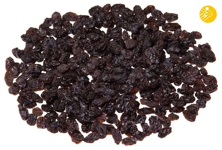 ۶ خاصیت شگفت انگیز کشمش سیاه
