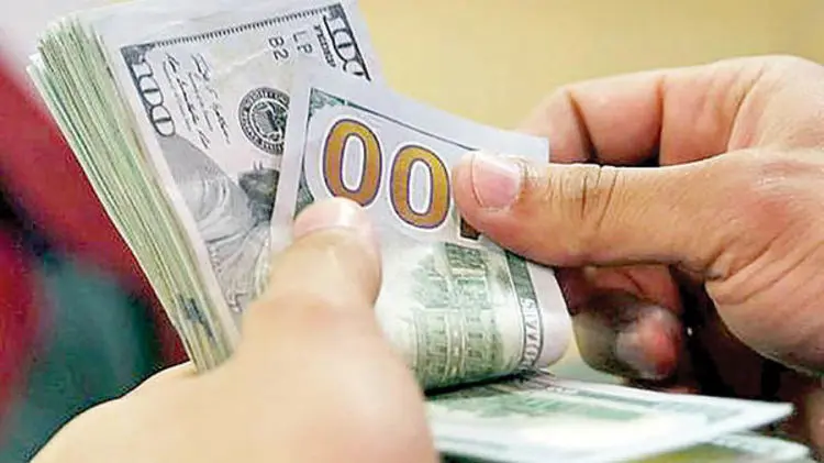 پرش بانجی در بازار دلا‌ر
