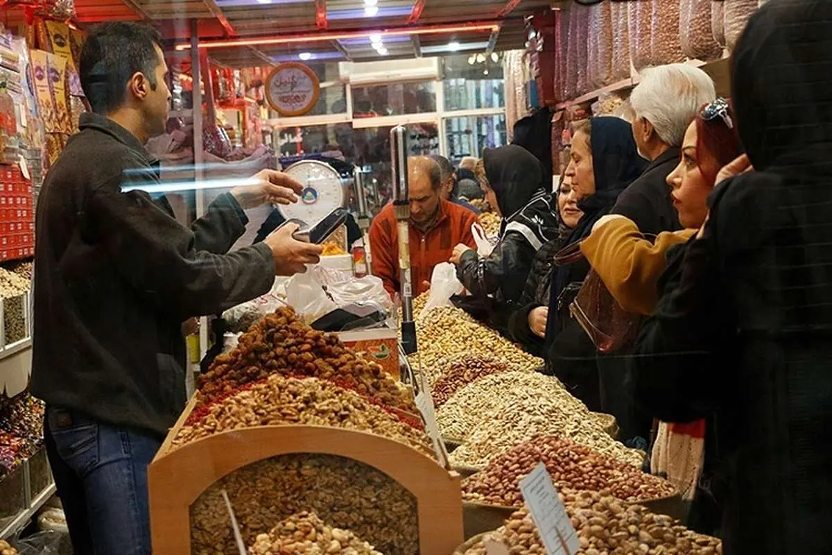 شب یلدا امسال چقدر برای آجیل و میوه هزینه کنیم؟