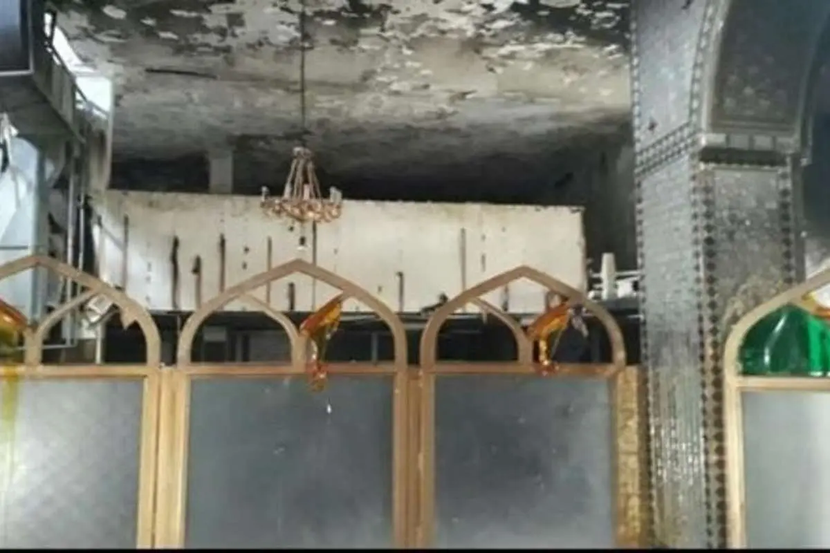 یک امامزاده را در شیراز غارت کردند و به آتش کشیدند