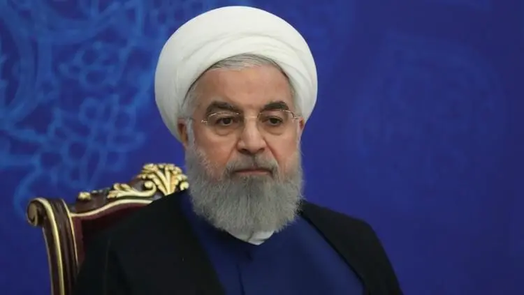 کیهان: هر کس خواهان استعفای رئیس جمهور است، عامل بیگانه است