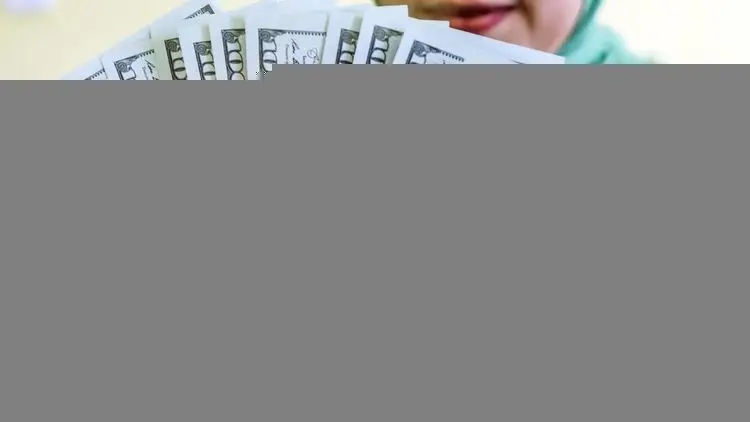 دلار آرام کانال عوض کرد