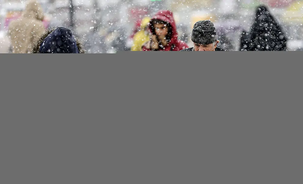 (تصاویر) بارش شدید برف در همدان