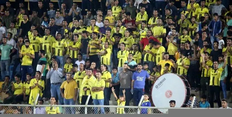 حاشیه دیدار پرسپولیس؛ داور تصمیم پنالتی را برگرداند