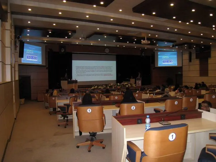 «دکتر جان» در یک جلسه پُرابهت