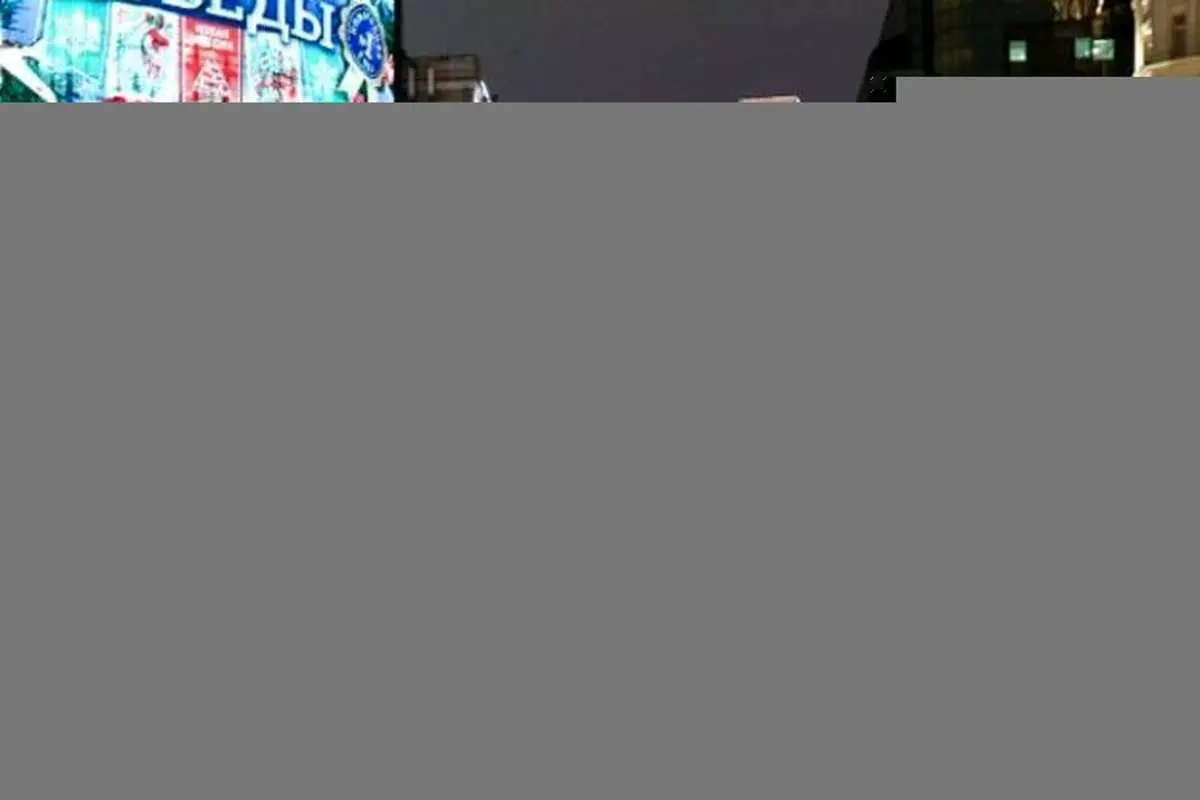 (تصاویر) شهرداری مسکو به برف مصنوعی متوسل شد