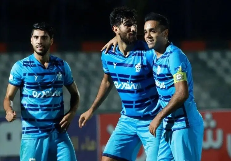 مهاجمی که به پرسپولیس نزدیک شد