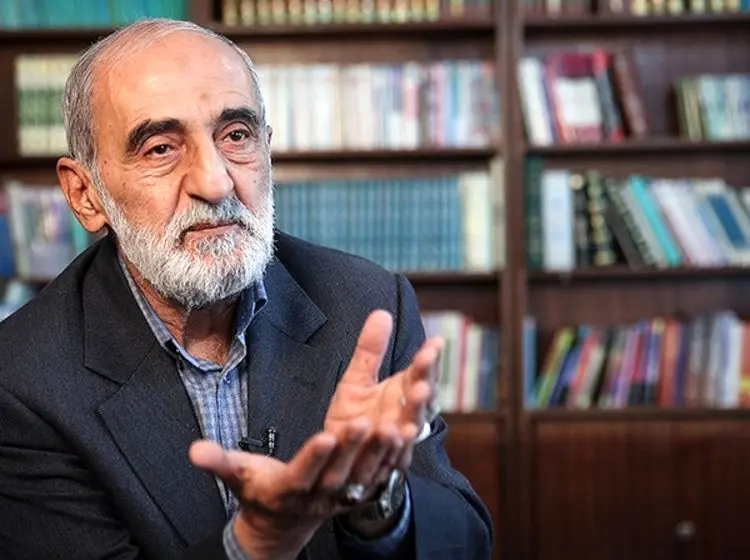 درخواست حسین شریعتمداری از مجمع: FATF را رد کنید