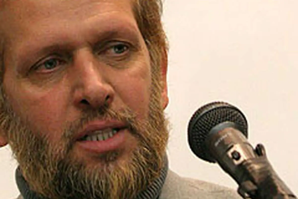 "در ستاد احمدی نژاد چه می گذرد؟"