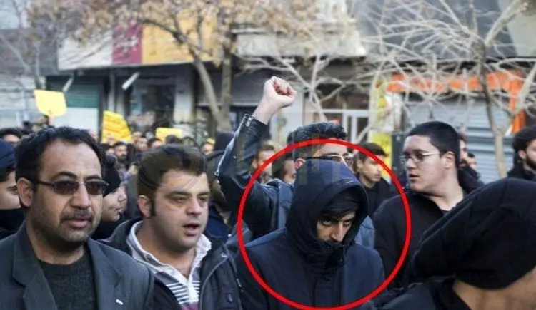 (عکس) حضور مهدی ترابی درمراسم تشییع سردار سلیمانی