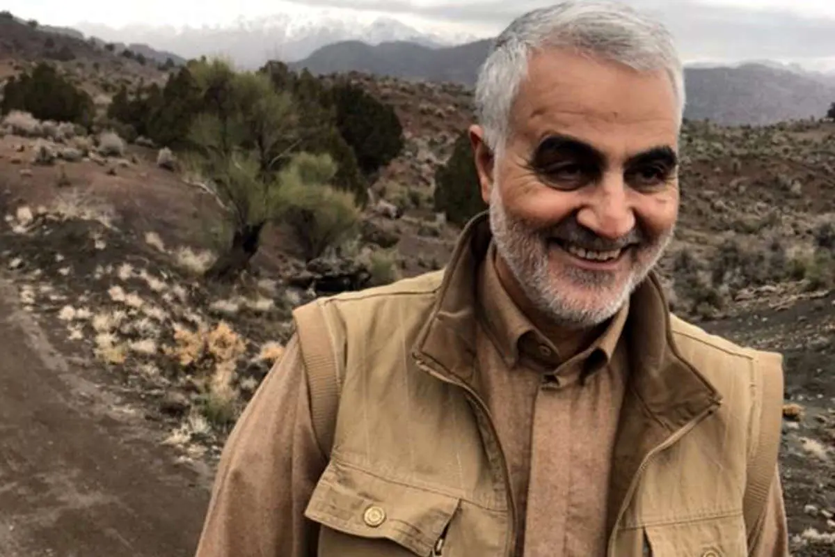 سردار سلیمانی فوتبال بازی میکرد و عاشق کوهنوردی بود