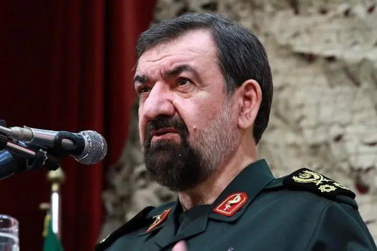 محسن رضایی: دست ایران روی ماشه است