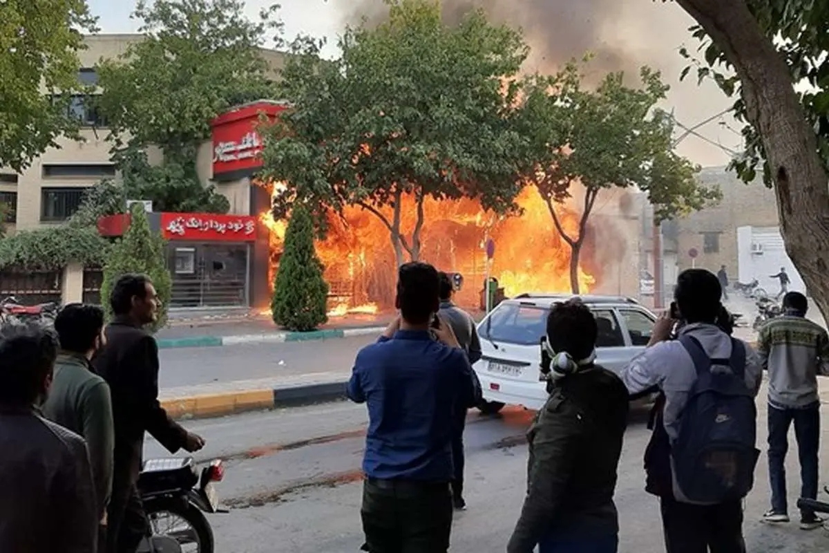 تاملی بر جامعهشناسیِ سیاسیِ ایران پس از اعتراضات آبان ۹۸