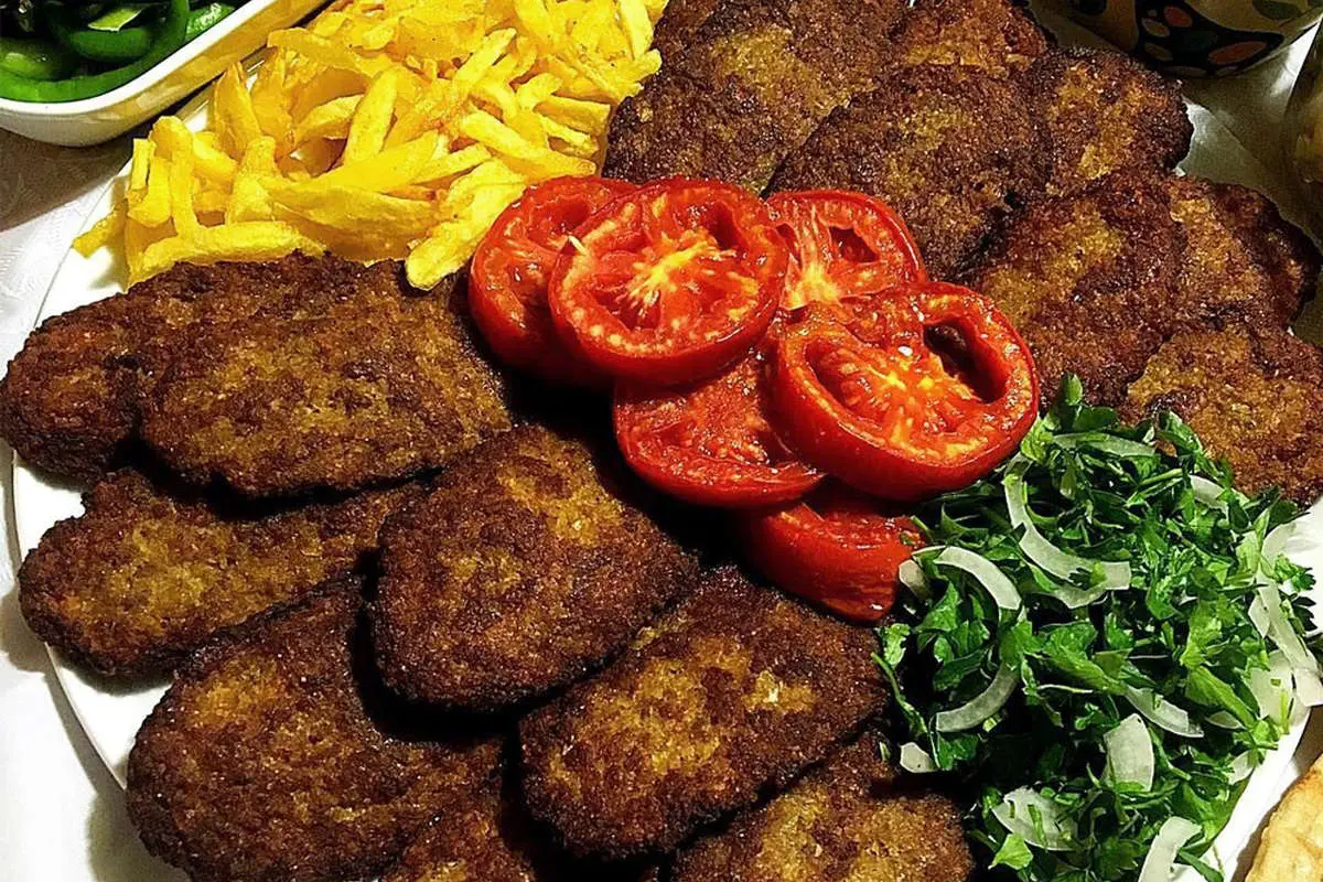 طرز تهیه کتلت گوشت ساده و خوشمزه