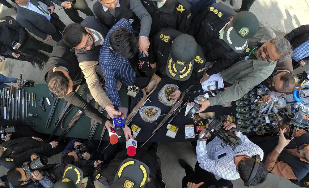 (تصاویر) دستگیری ۴۲۴ اراذل و مزاحمین نوامیس